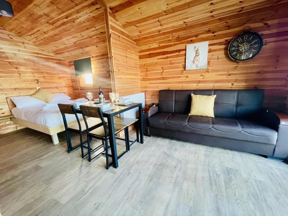 Lakeside Fishing Retreats Boston Bagian luar foto