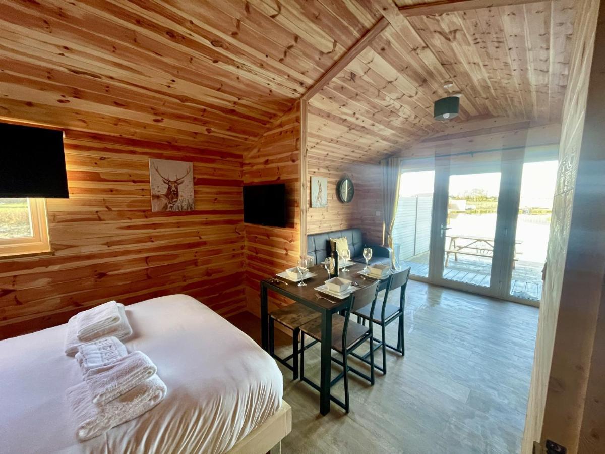 Lakeside Fishing Retreats Boston Bagian luar foto