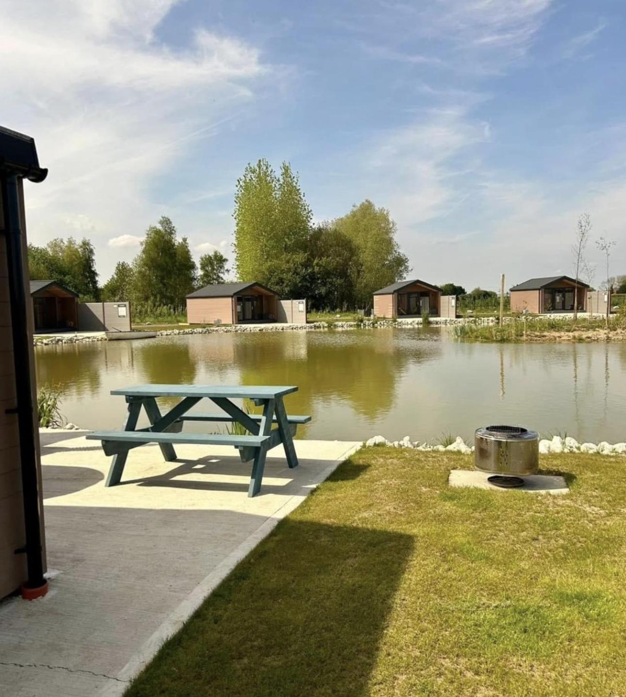 Lakeside Fishing Retreats Boston Ruang foto